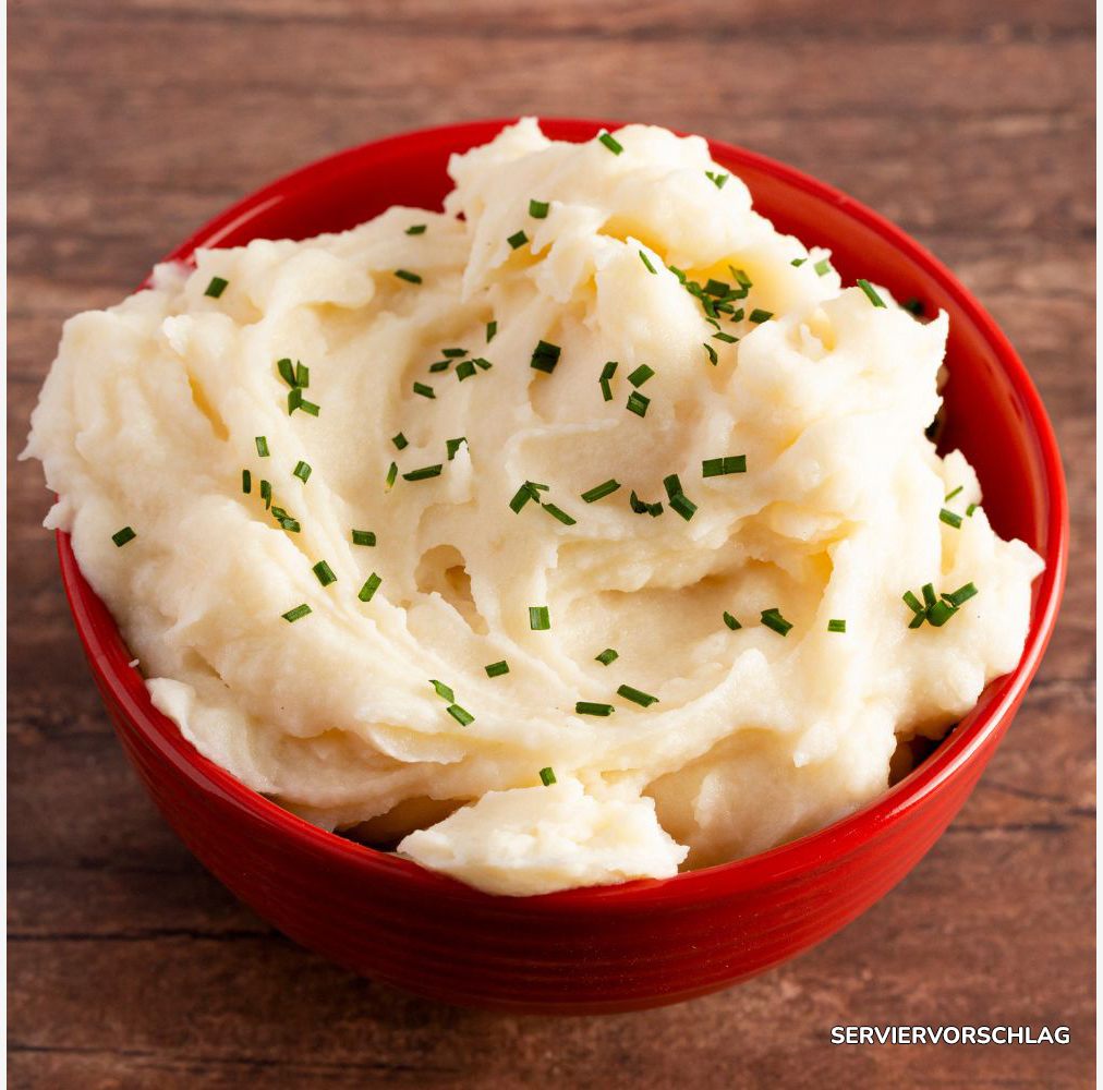 Gemahlene Salo mit Knoblauch und Kräutern